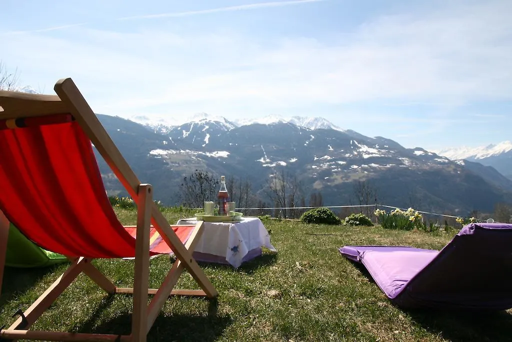 Les Marm'Hotes La Cote-d'Aime Bed & Breakfast